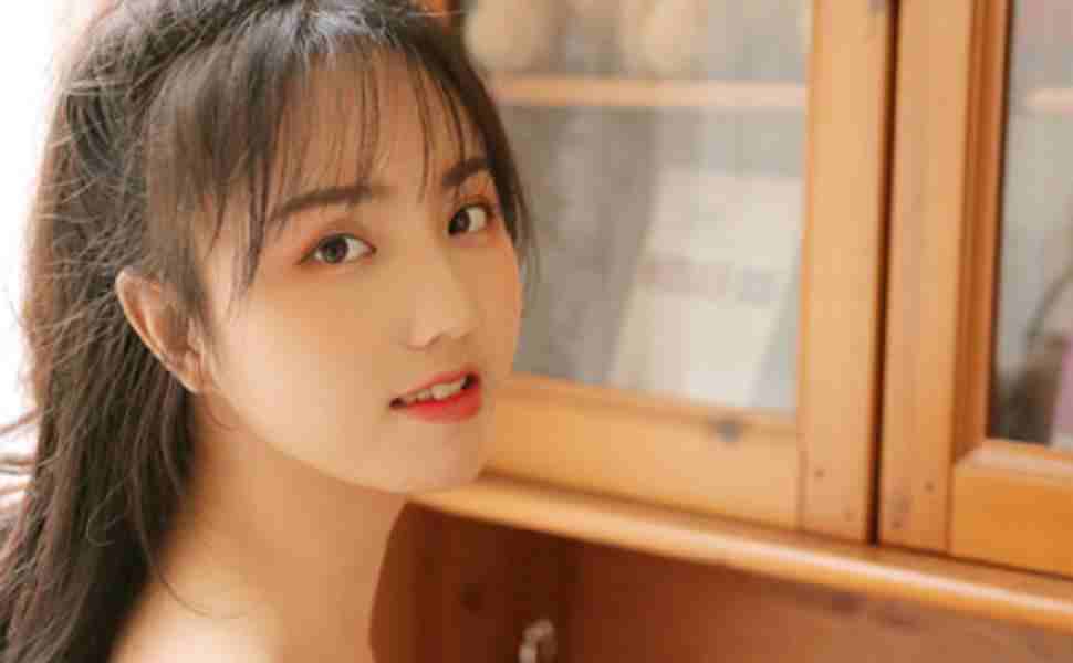 西瓜從六樓扔下竟完好無損，雷軍說的“防彈涂層”到底是什么？